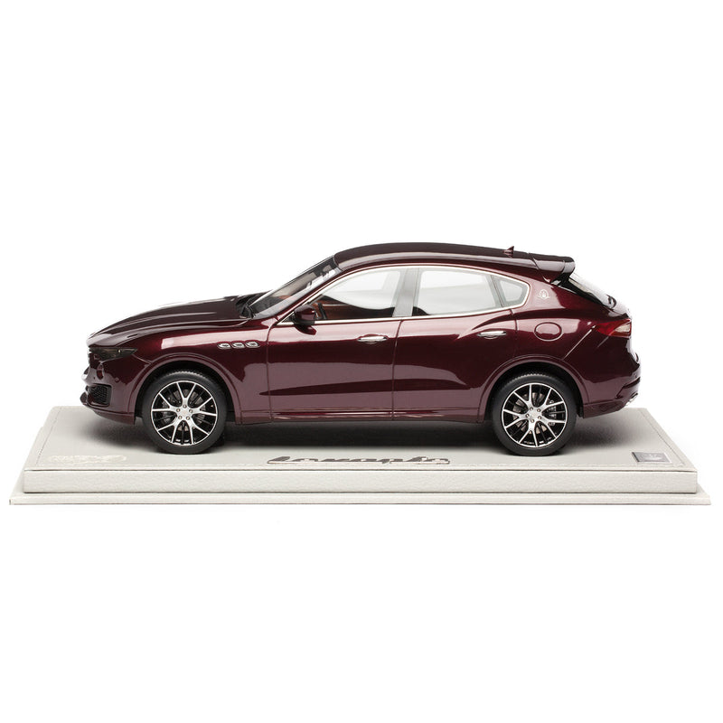 マセラティ レヴァンテ 1/18 ミニカー Levante 1:18 Levante Trofeo Fuoriserie Edition – US - Maserati Store
