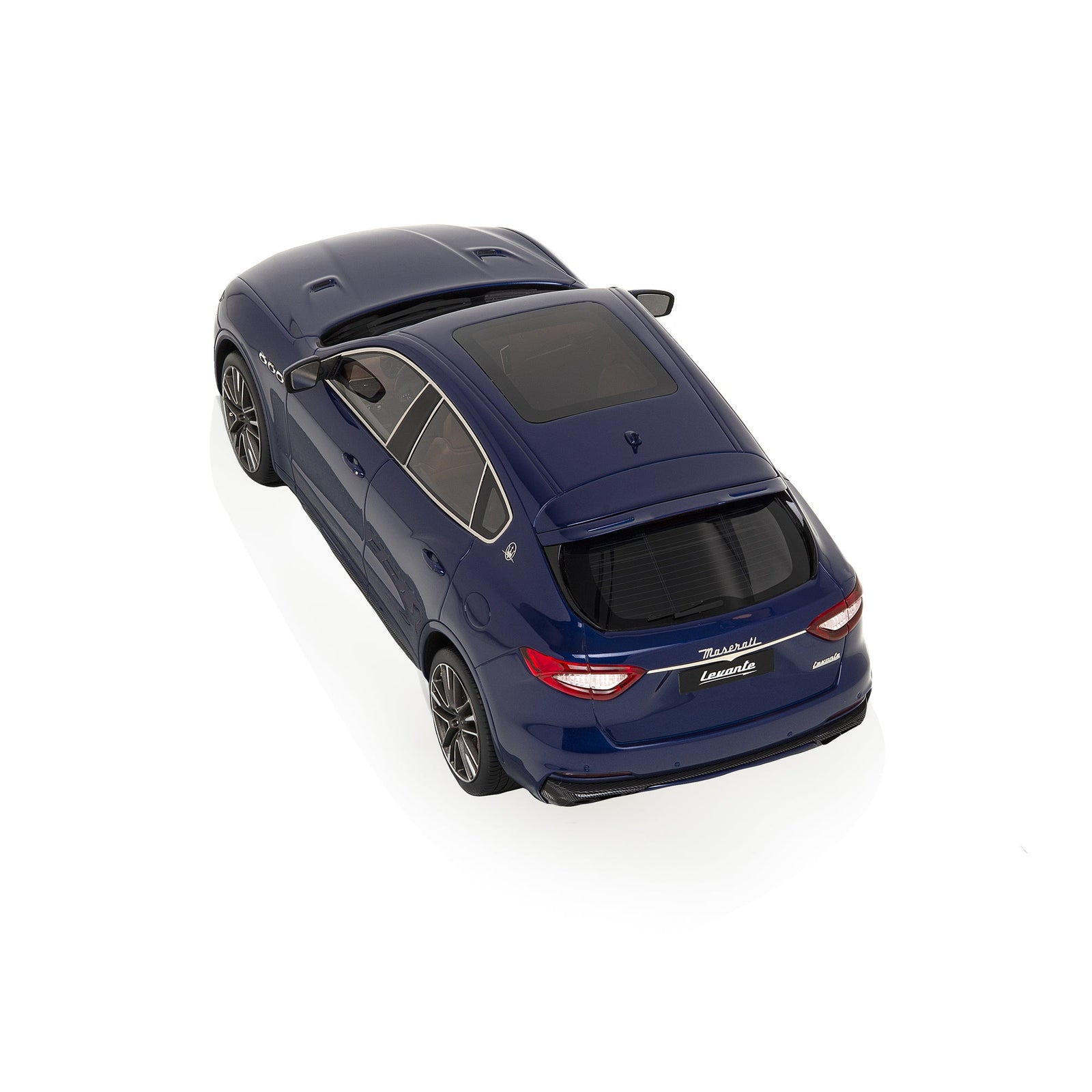 Maserati Levante 1:18ホワイトモデル 1:18 Levante Bianco Alpi – US - Maserati Store